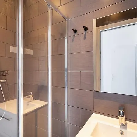 Maison Moderne Avec Jardin12 Pers Proche Paris & Guest house